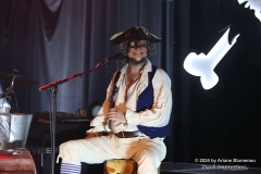 01_15JahreAggroShanty44