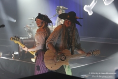 01_15JahreAggroShanty49