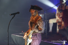 01_15JahreAggroShanty50