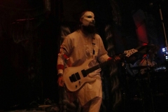 02_BloodWhite_01