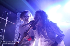 02_BloodWhite_11