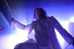 02_BloodWhite_12