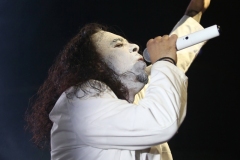 02_BloodWhite_25