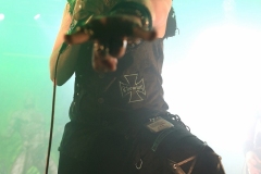 04_Godslave_10