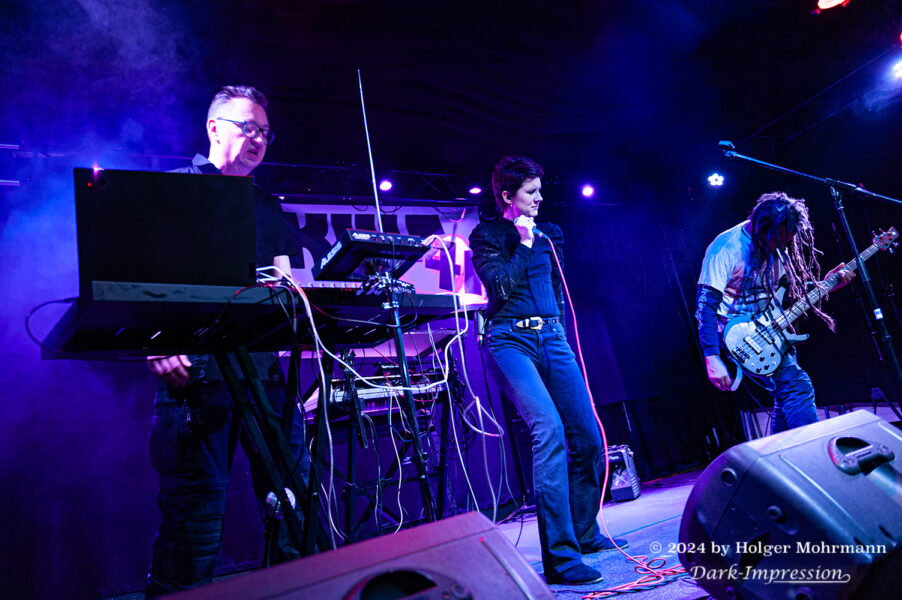 SixTurnsnine Live in Bonn